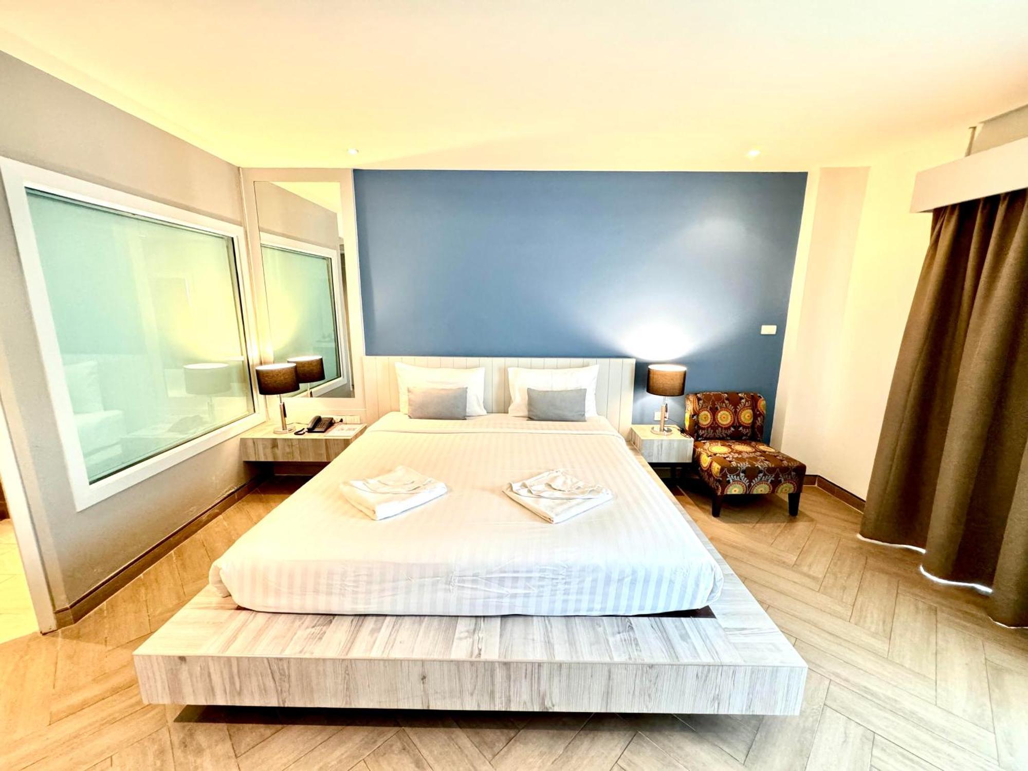 De Coze Hotel Patong Eksteriør billede