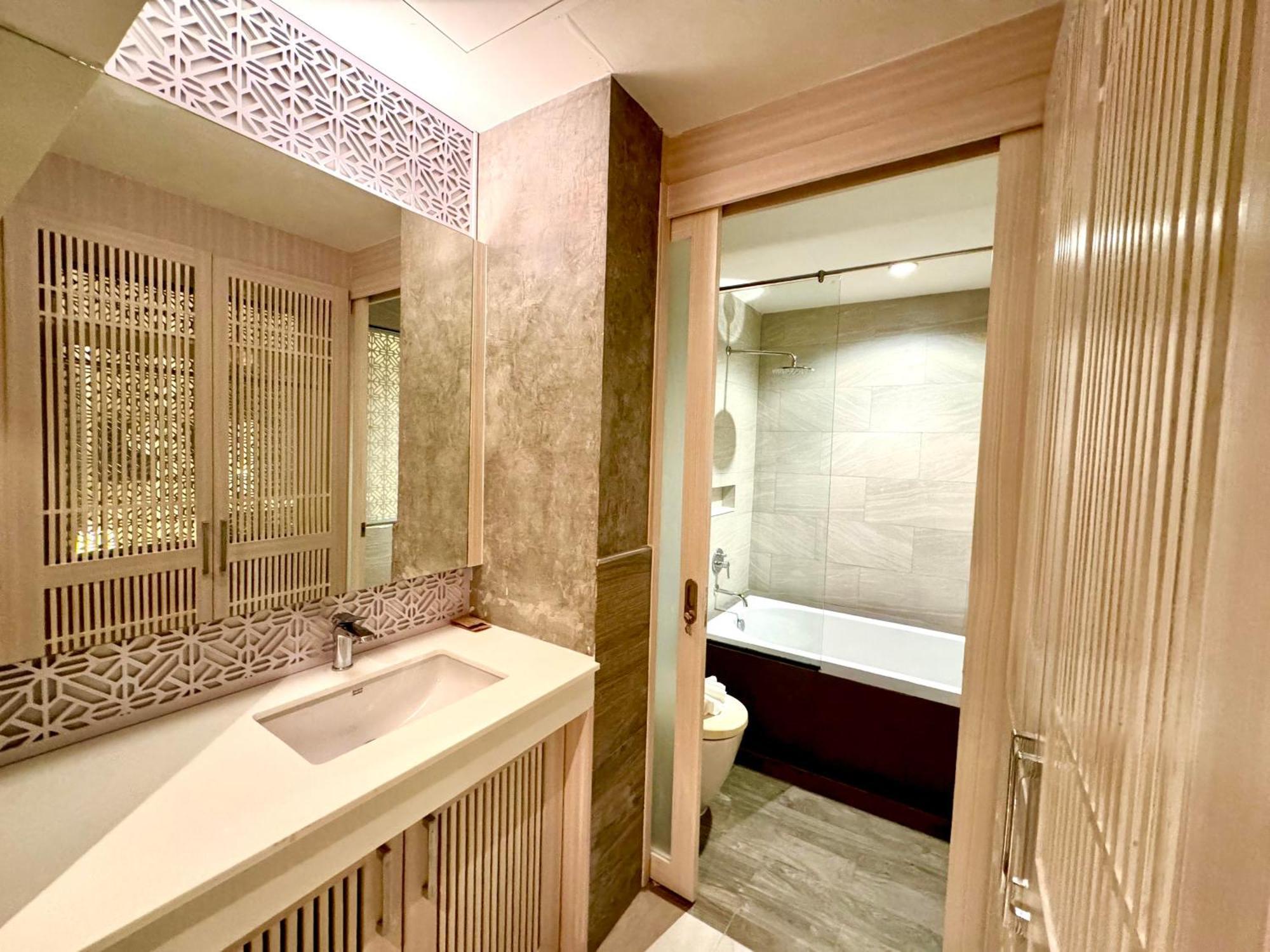 De Coze Hotel Patong Eksteriør billede